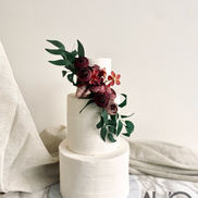 Euneva, wedding cake