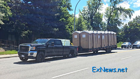 Portable Toilet Trailer Loses Wheel, Causes Blockage on Hospital Hill