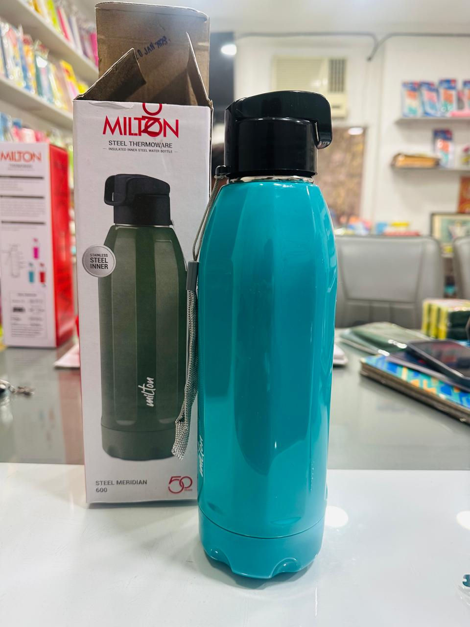 Milton Insulated Water Bottle 600Ml Hot & Cold (Random Colour)