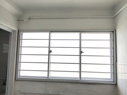 Sliding window & Horizontal Grille (Natural Anodized c/w Clear Frosted Glass)