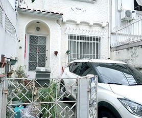 Sobrado com 2 dormitórios, quintal e vaga de garagem, à venda em rua arborizada do bairro Pompéia -CA0131