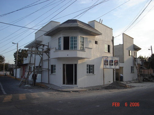 Construccion de 3 Casas