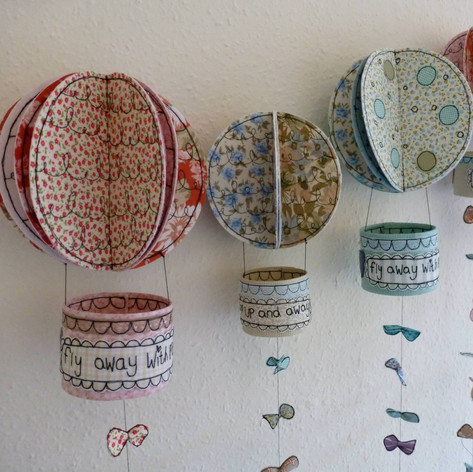 paper hot air balloons