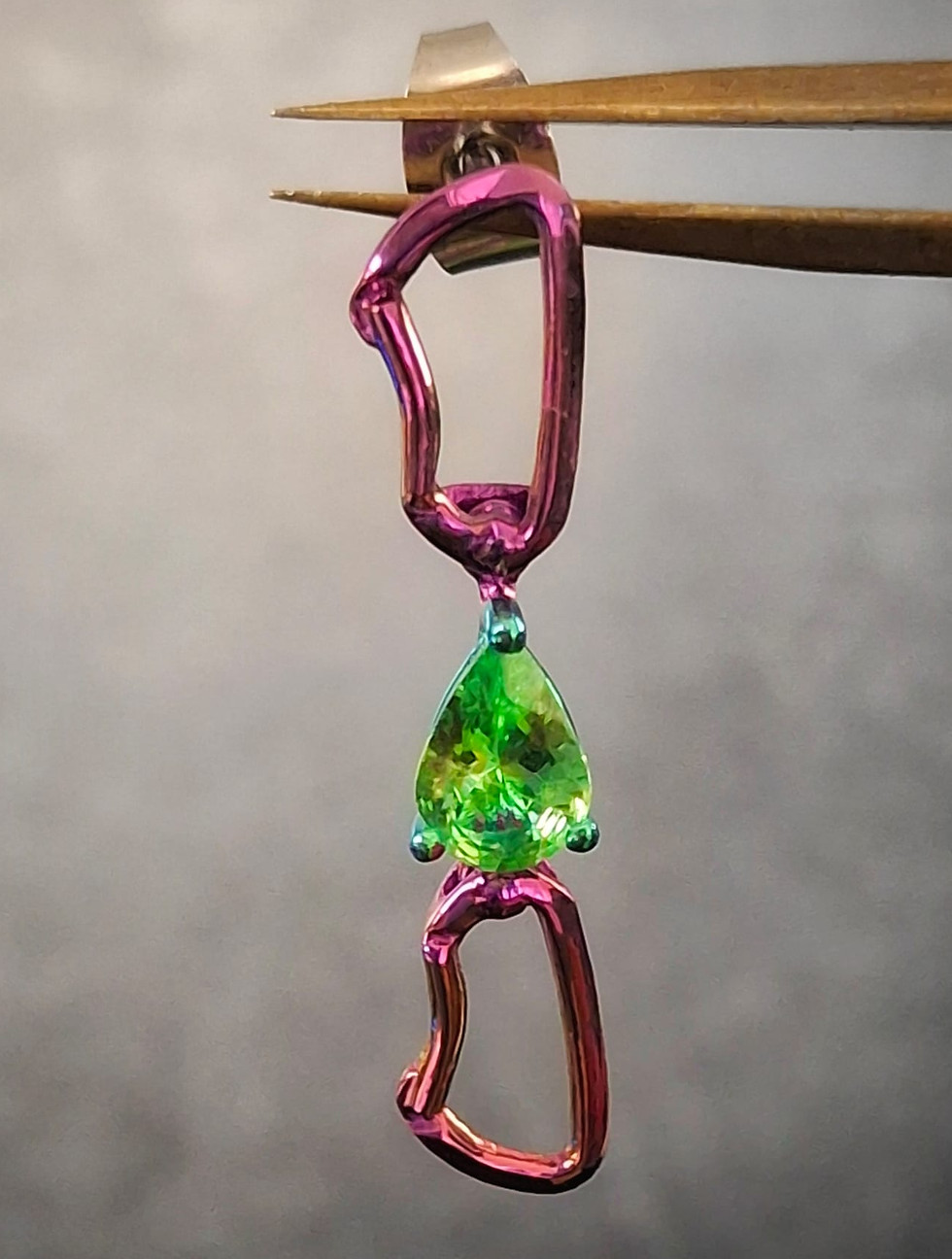Scan Boucle d'oreilles en titane.jpg