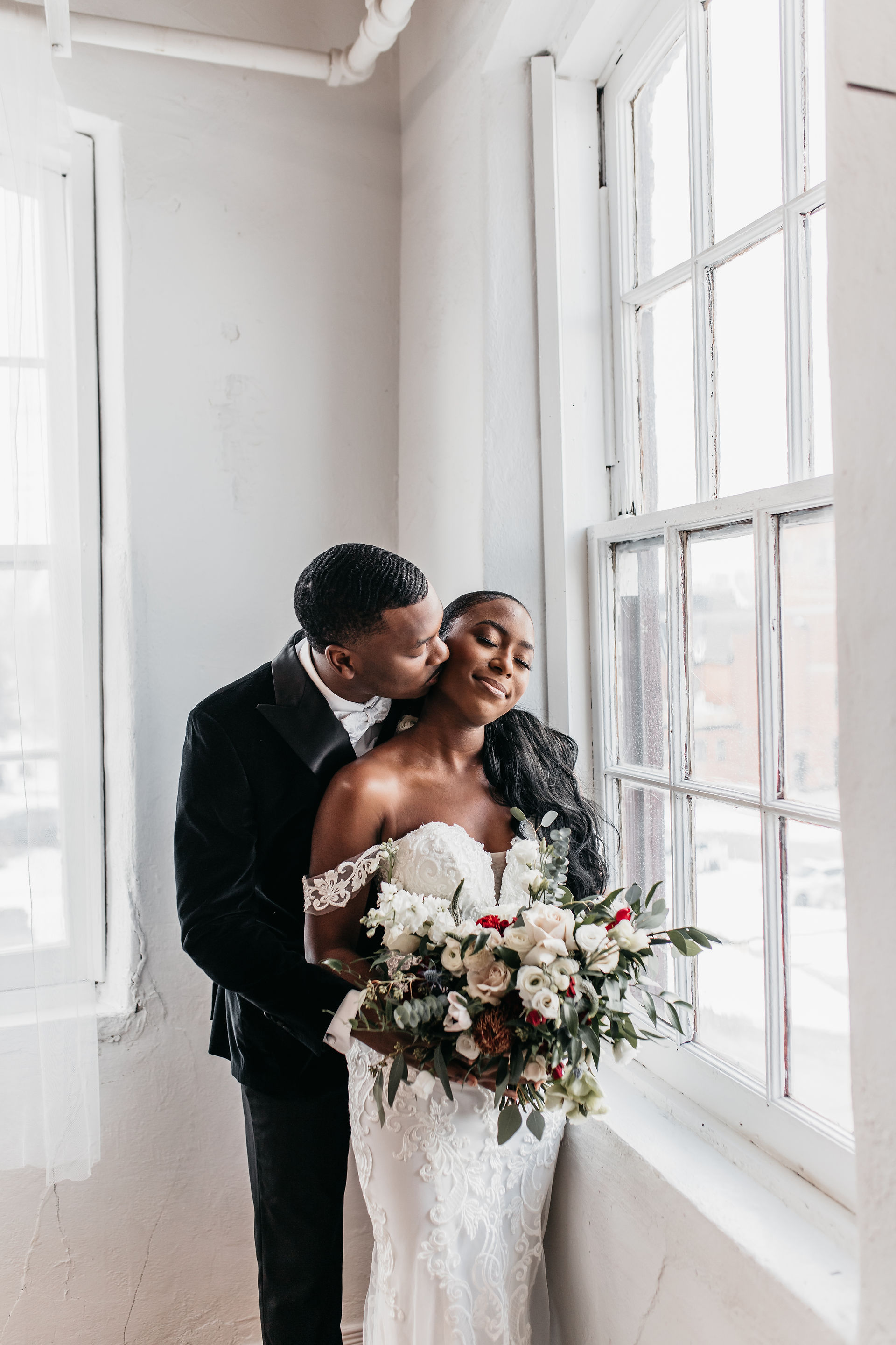 Intimate winter elopement