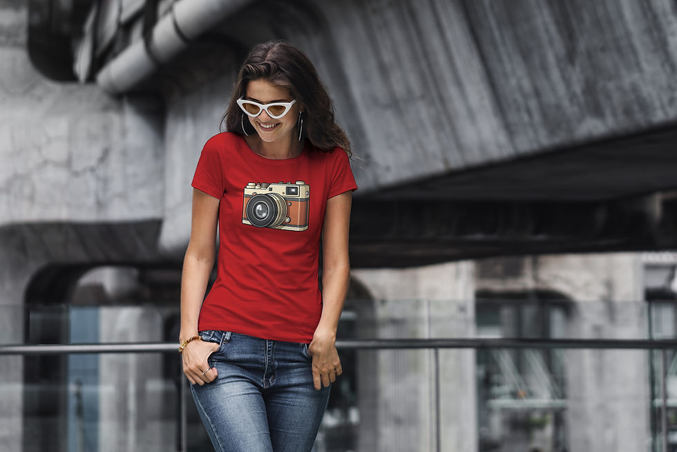 Küçük resim: Antika Fotoğraf Makinesi Tişört – %100 Pamuk Unisex Retro Tasarım Tshirt