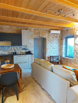 200704_Gytheio%20photos%20Guest%20(3)_ed