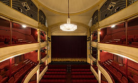 Privatisation du Théâtre Montparnasse à Paris 14e (rue de la Gaîté, quartier Montparnasse), lieu événementiel pouvant accueillir jusqu'à 700 personnes pour conférences, séminaires et soirées d'entreprise.