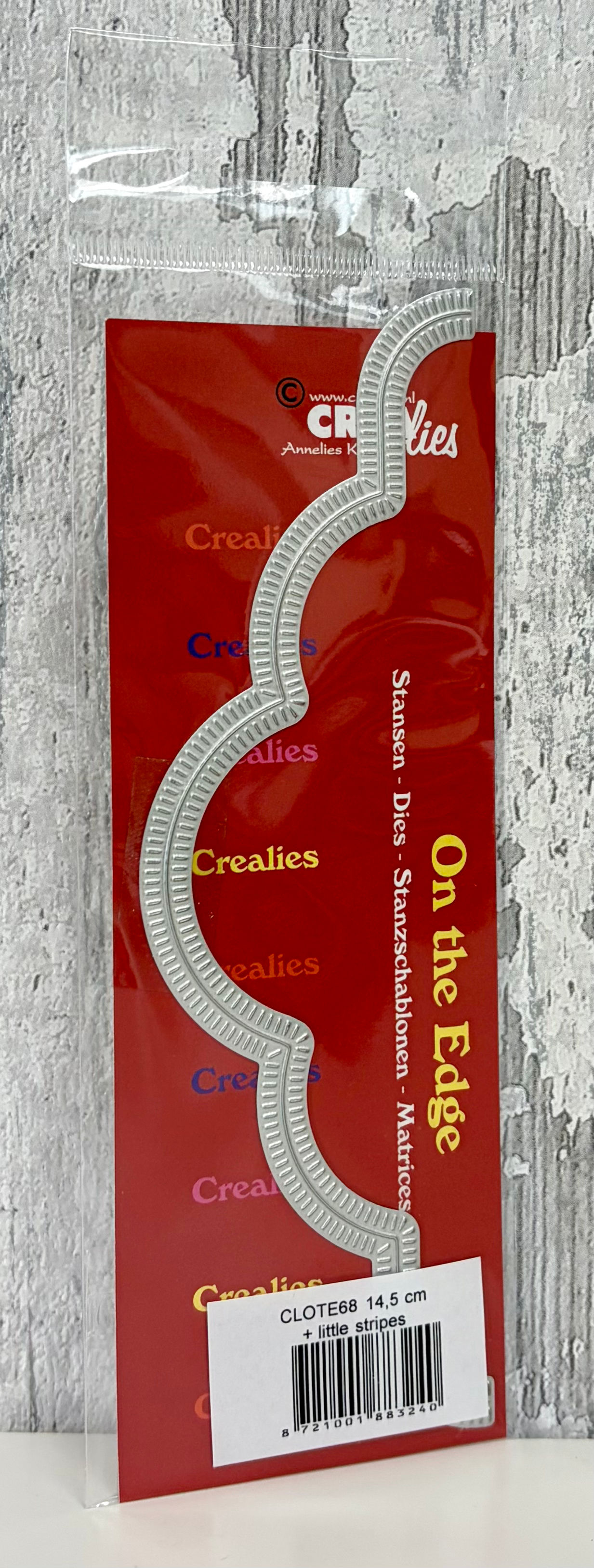 On the Edge with Little Stripes Dies - By Crealies - Craftmania Stock Photo 1