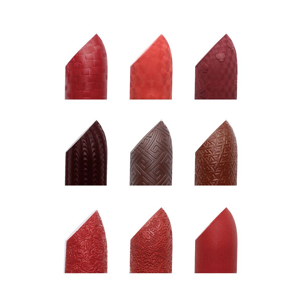 ภาพขนาดย่อ: Lipstick With Embossing