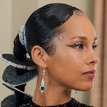 Alicia Keys Returns to Makeup with New Hybrids