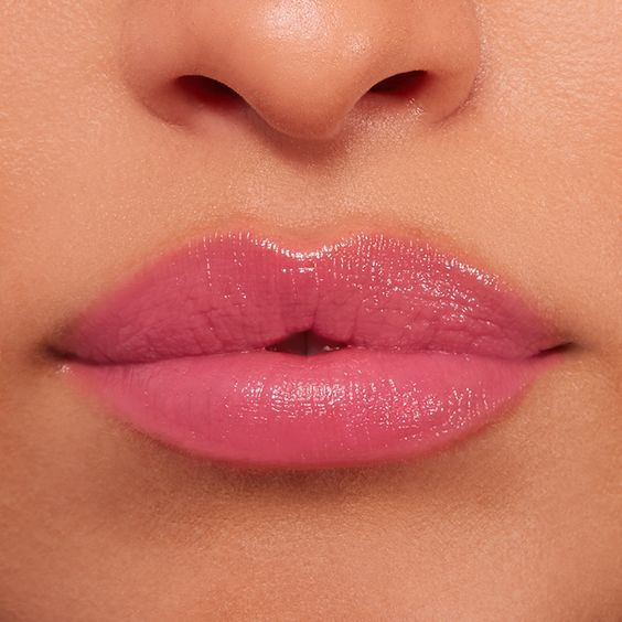 섬네일: Moisturizing Lip Balm