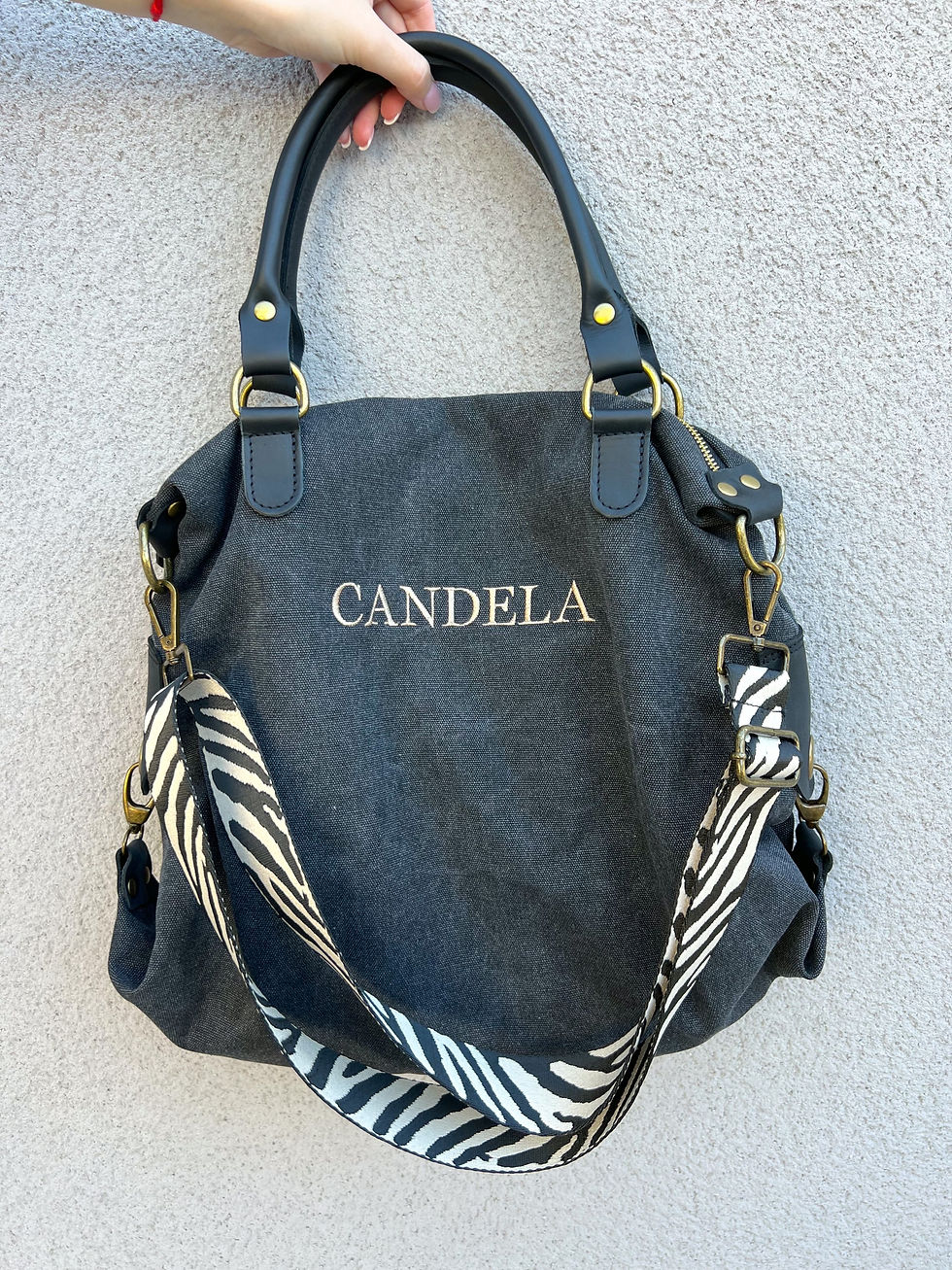 Bolso SAHARA con bordado