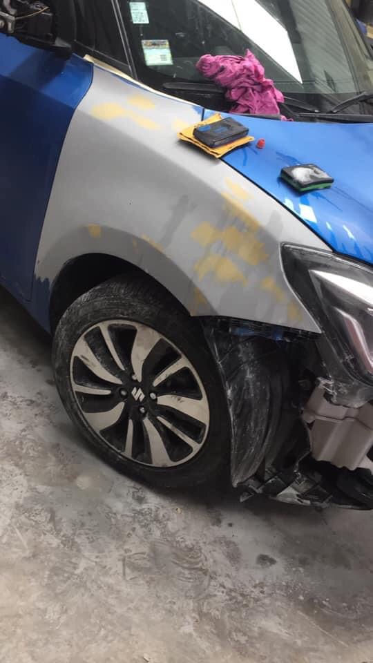 Miniatura: Reparación de pintura y hojalateria menor a daño medio 