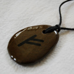 Runen ketting