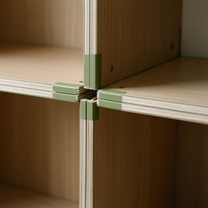 Desmontagem de Estante Modulada