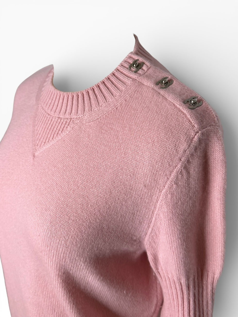 Thumbnail: Chanel Pink Turnlock Cashmere Sweater