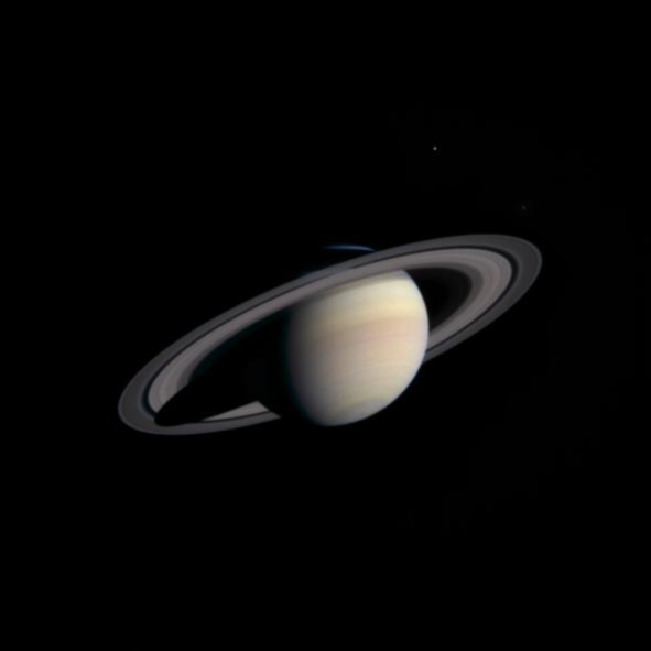Saturne et ses anneaux