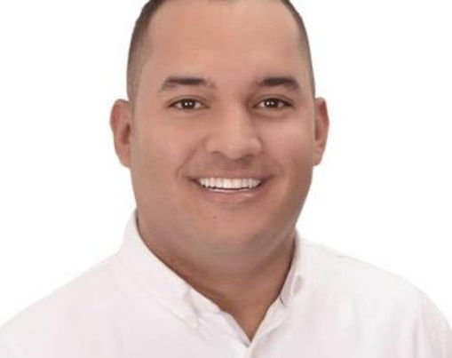 DANIEL  RESTREPO CARMONA