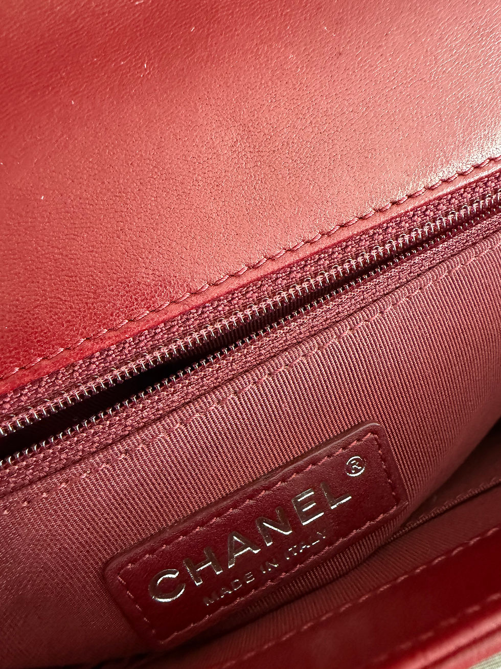 Thumbnail: Chanel Boy Bag Large-Red