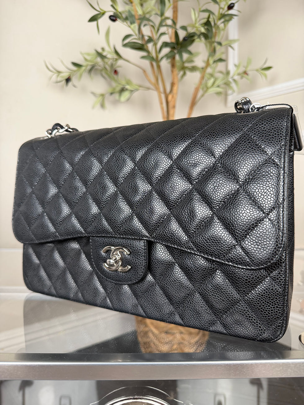 Thumbnail: Chanel double flap 