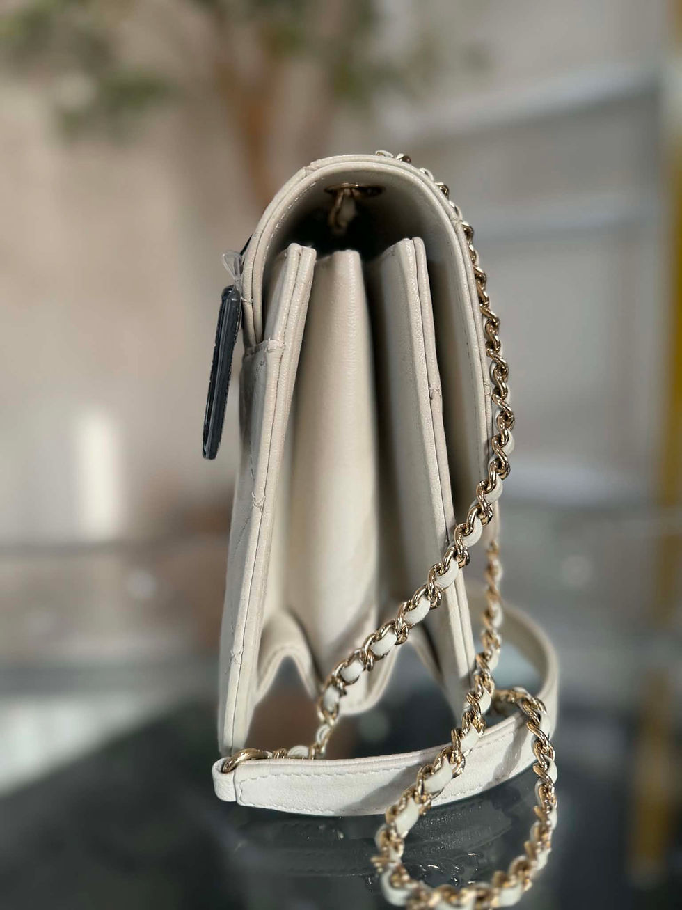 Thumbnail: Chanel Beauty Lock Flap