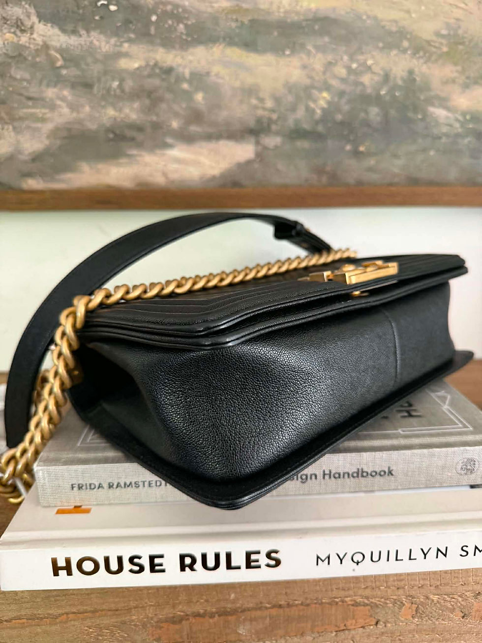 Thumbnail: Chanel Chevron Caviar Leather Old Medium