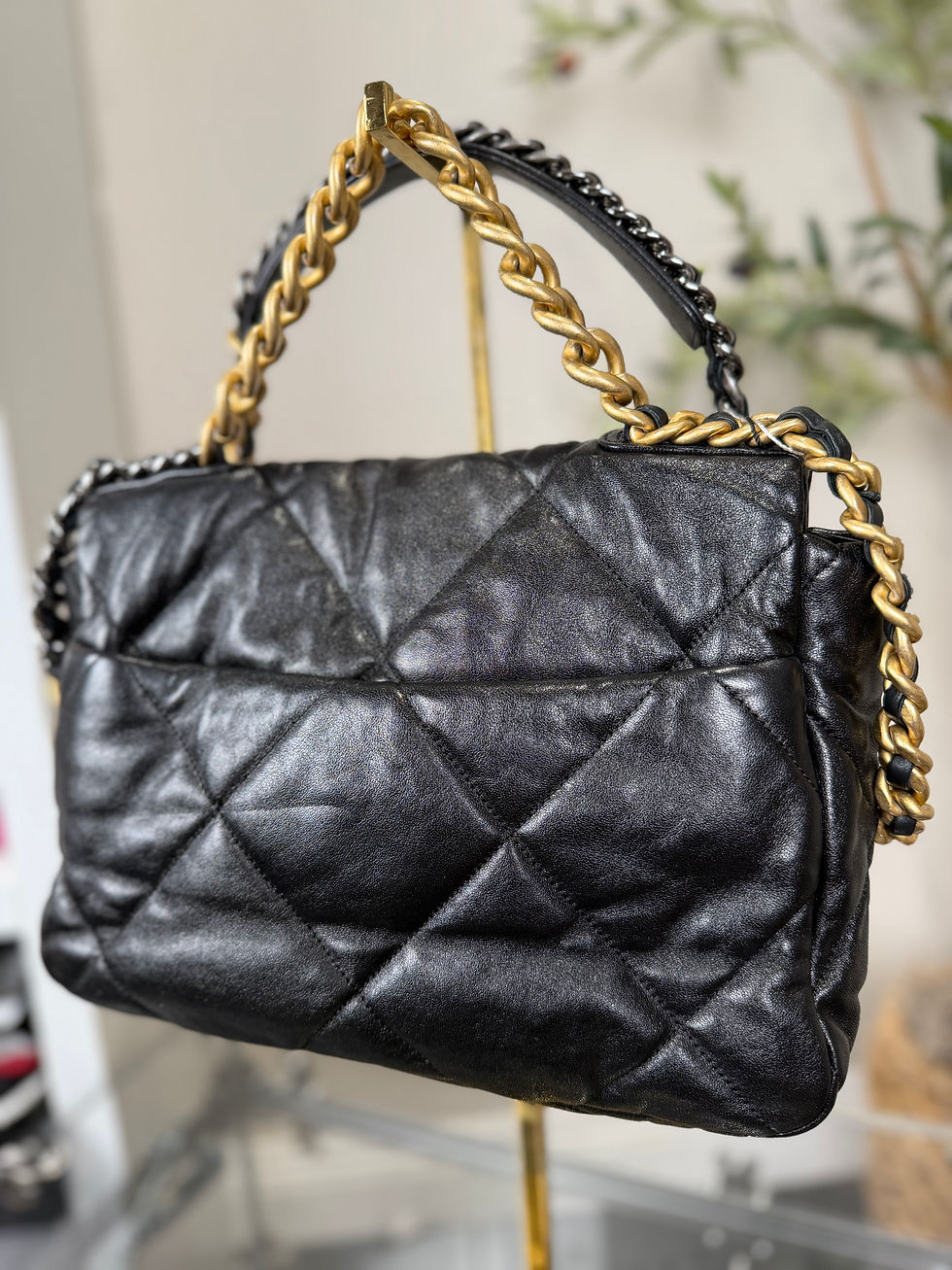 Thumbnail: C19 Medium Black Leather