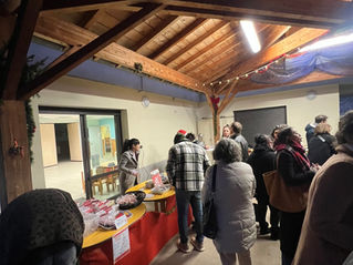 École : le marché de Noël 2025 a été un beau moment de partage pour notre école : chaque classe a confectionné de délicieuses petites gourmandises vendues lors de cet événement.