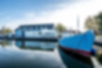 Der Ribnitzer Fischhafen mit Fischkutter in Ribnitz-Damgarten