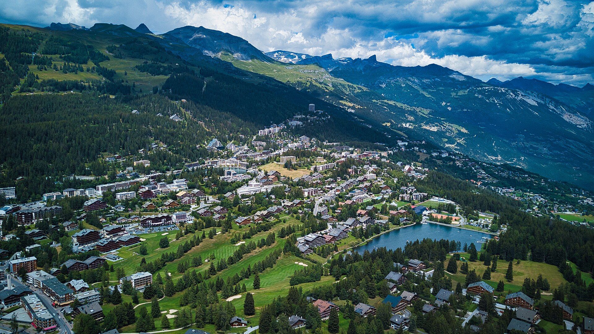 Zurich Airport to Crans-Montana Private Transfer