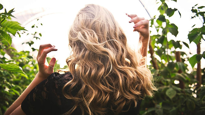 cuts and curls curls blonde wavy hair