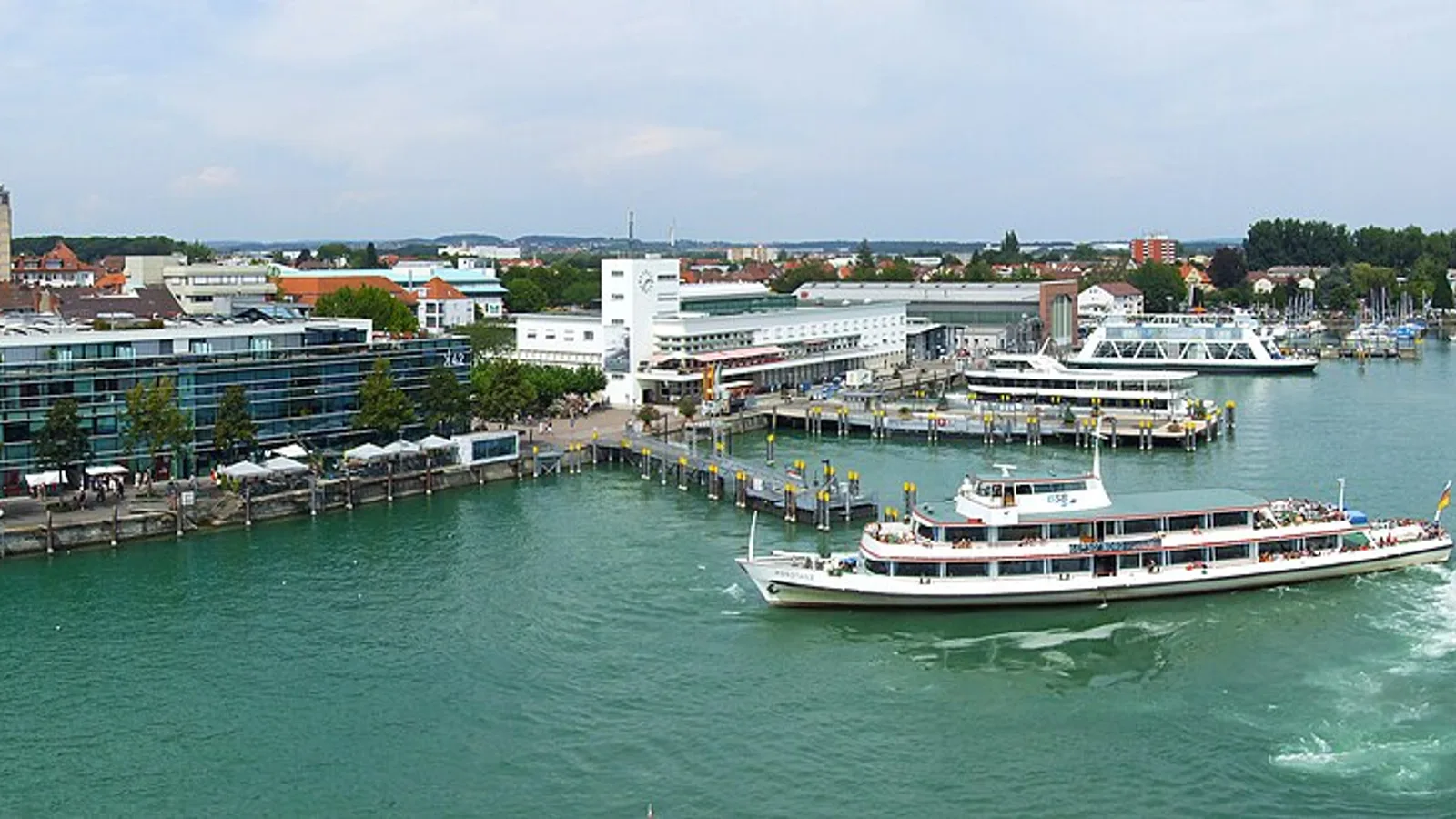 Zurich Airport to Friedrichshafen Private Transfer