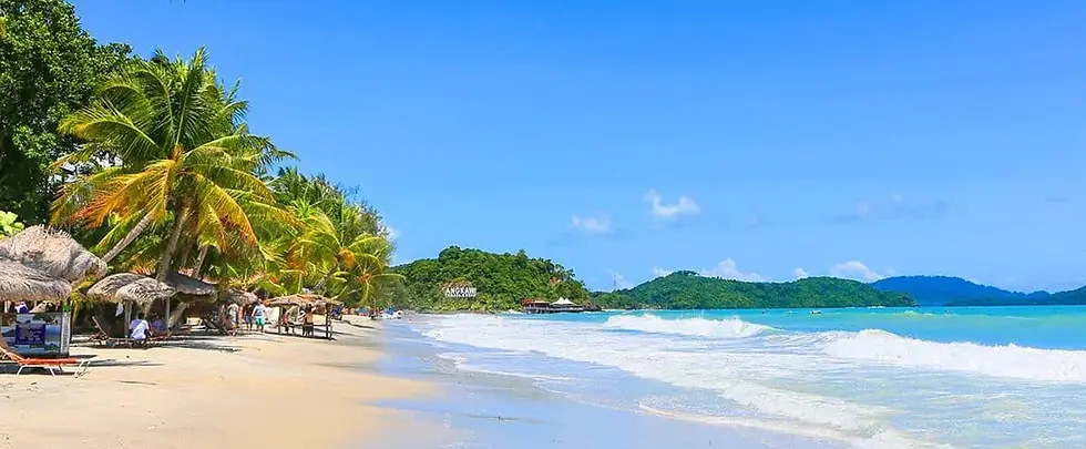 1.-Pantai-Cenang.webp
