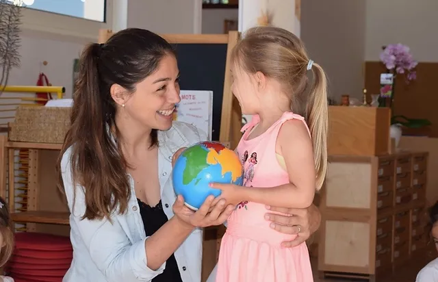 Home Chloe Lamoureux Consultante Pedagogique Limit my search to r/chloe_lamb. home chloe lamoureux consultante