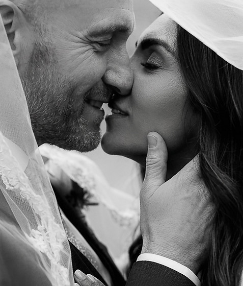 KENT WEDDING PHOTOGRAPHER - EMILIA MICHAELS PHOTOGRAPHY - RELAXED 14.jpg