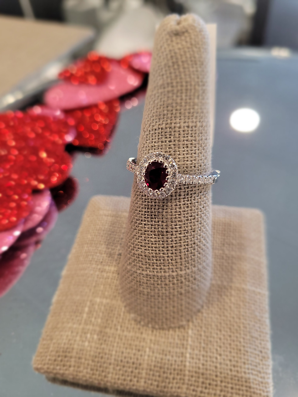 Thumbnail: Oval ruby ring