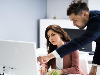 Empresas en el país aceleran la digitalización del control de asistencia para reducir costos y ganar eficiencia