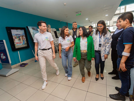 Ministra Albina Ruiz rinde homenaje a recicladores con campaña que destaca su valiosa labor