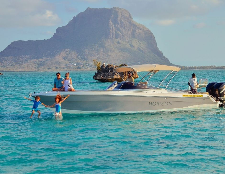 Live, invest & work from Mauritius with the one-year Premium Visa