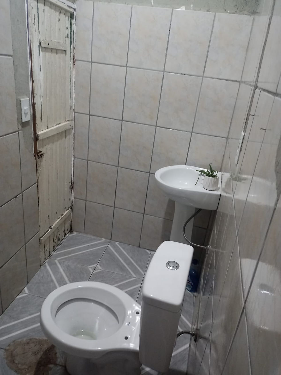 Miniatura: Vende Casa - (Área Prefeitura) Rua Manuel de Siqueira 16 - Jd Bandeirantes