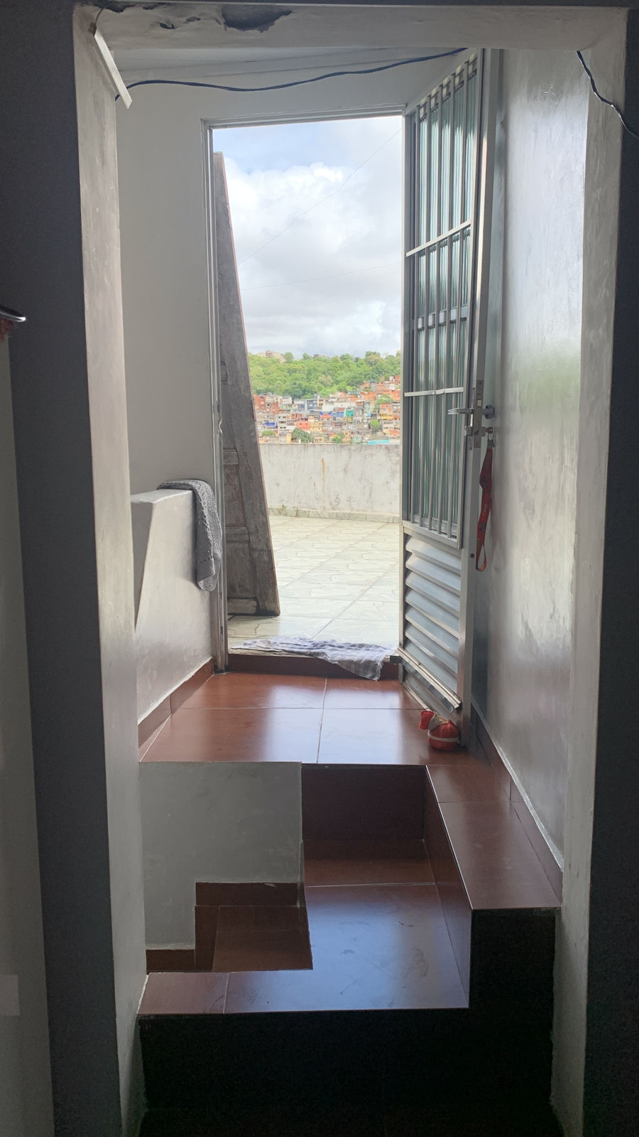 Miniatura: Vende Casa - (Aréa Prefeitura) - R Asdrubal Gonçalves 14-A - Jardim das Flores