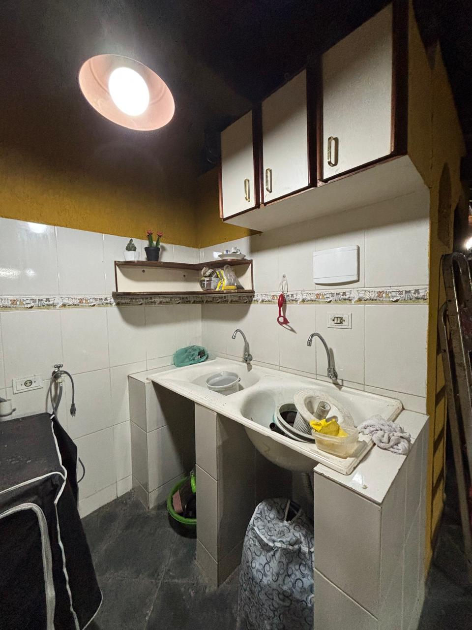 Miniatura: Vende Casa - Rua Adalberto Szilard, 6 - Jd das flores