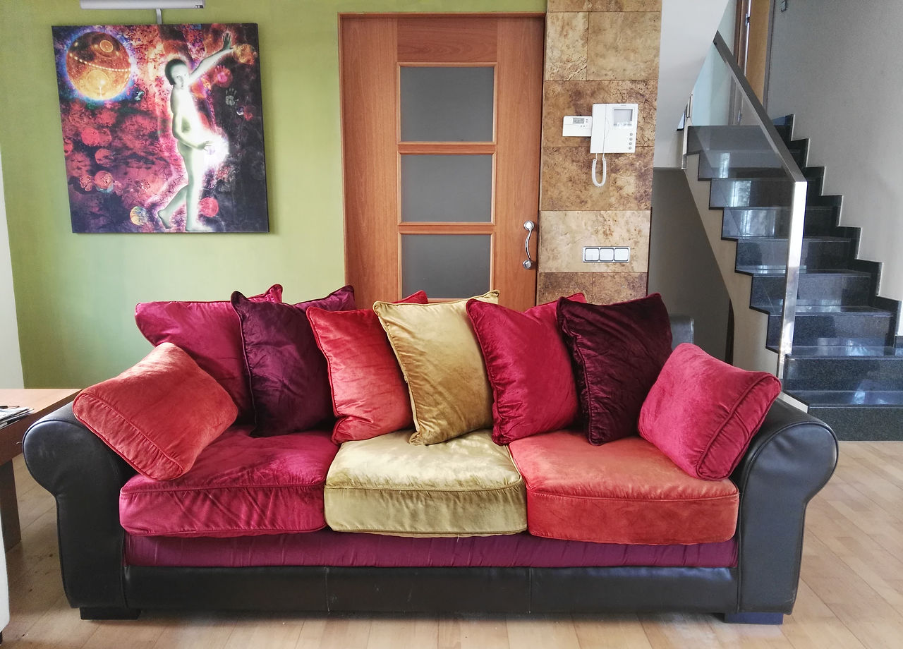 sofa_colonial_marron_terciopelo_1 .jpg
