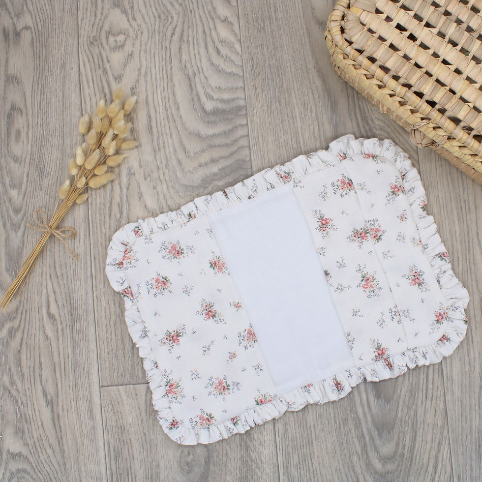 Miniature : Protège carnet de santé  à volant - Plusieurs tissus au choix