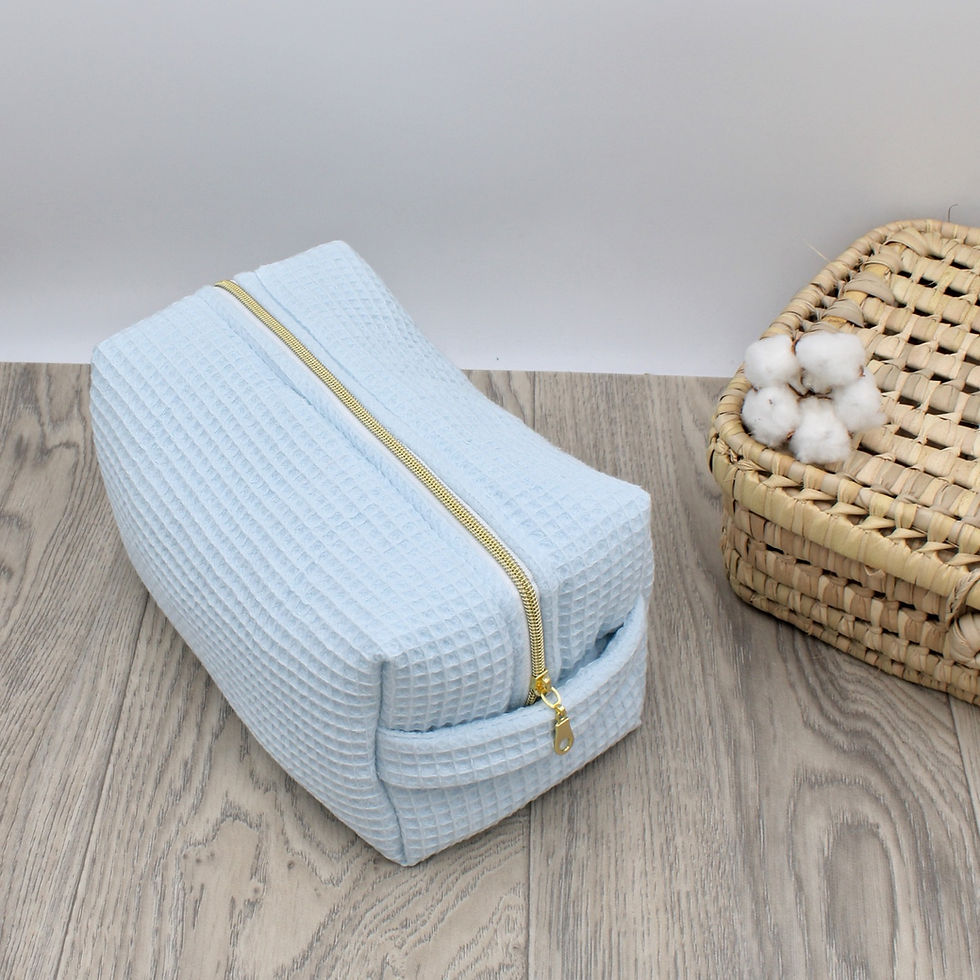 Miniature : Trousse de toilette  matelassée - Nid d’abeille bleu clair -