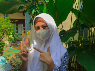 Flower Resin Case - Dilla Raffelia Putri