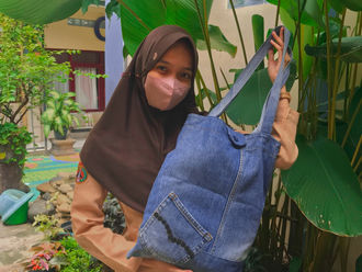 Totebag Jeans - Rohadatu Resty Auzia