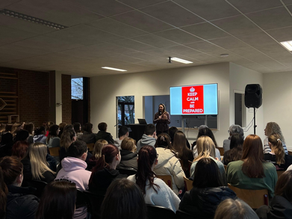 Les in 'Sterk pitchen' met Gwendolyn Rutten (scholenproject van LC Aarschot - Parel van het Hageland)