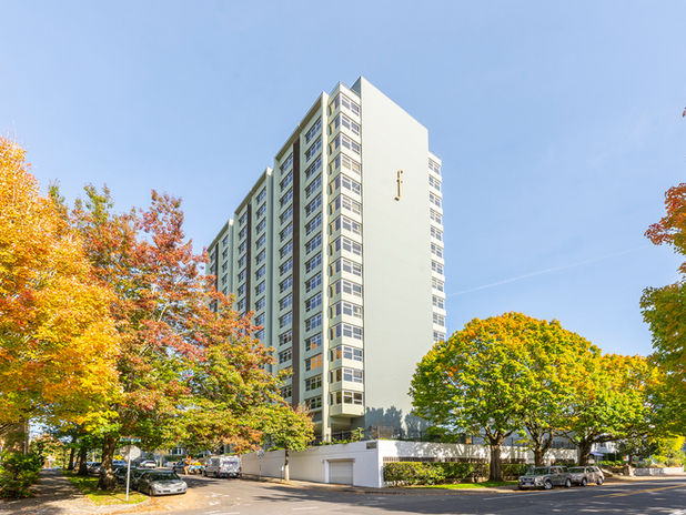 NE 17th-The Fontaine.jpg